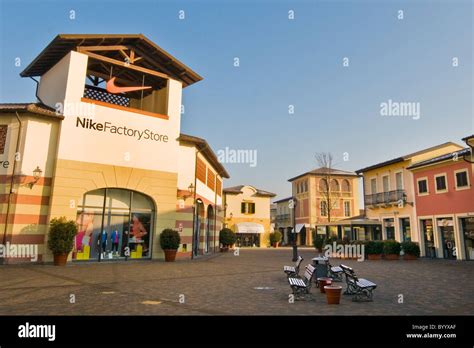 outlet louis vuitton serravalle
